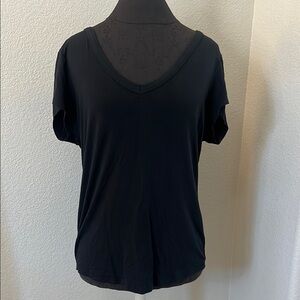 Magaschoni Black Short Sleeve Tee Size Large